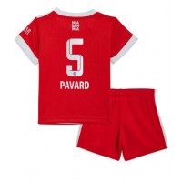 Dres Bayern Munich Benjamin Pavard #5 Domaci za djecu 2022-23 Kratak Rukav (+ kratke hlače)